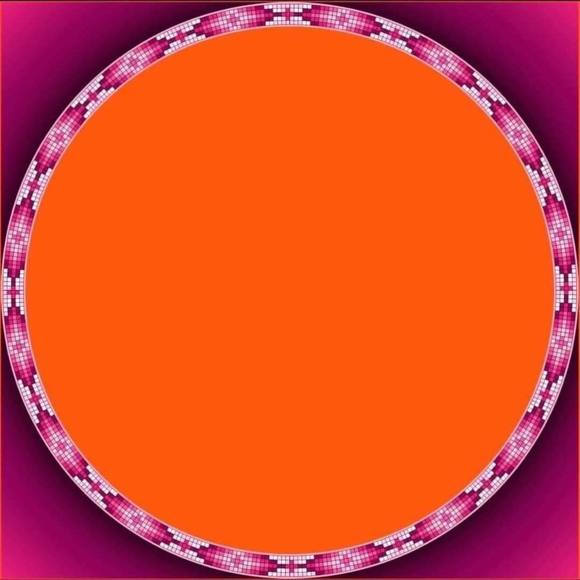 Meet your Posher, Alicia - Picture 1 of 1